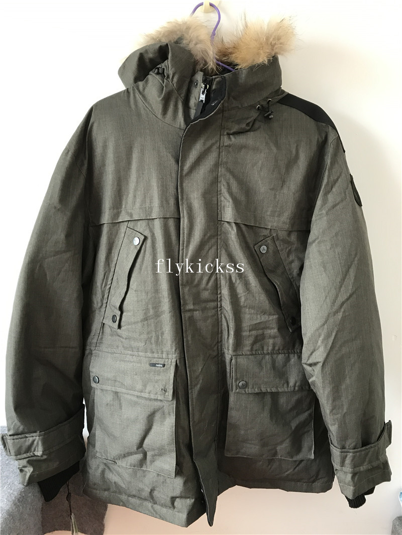 Nobis Canada White Duck Down Jacket